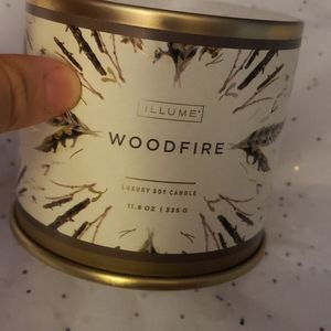 Woodfire Illume luxury soy candle